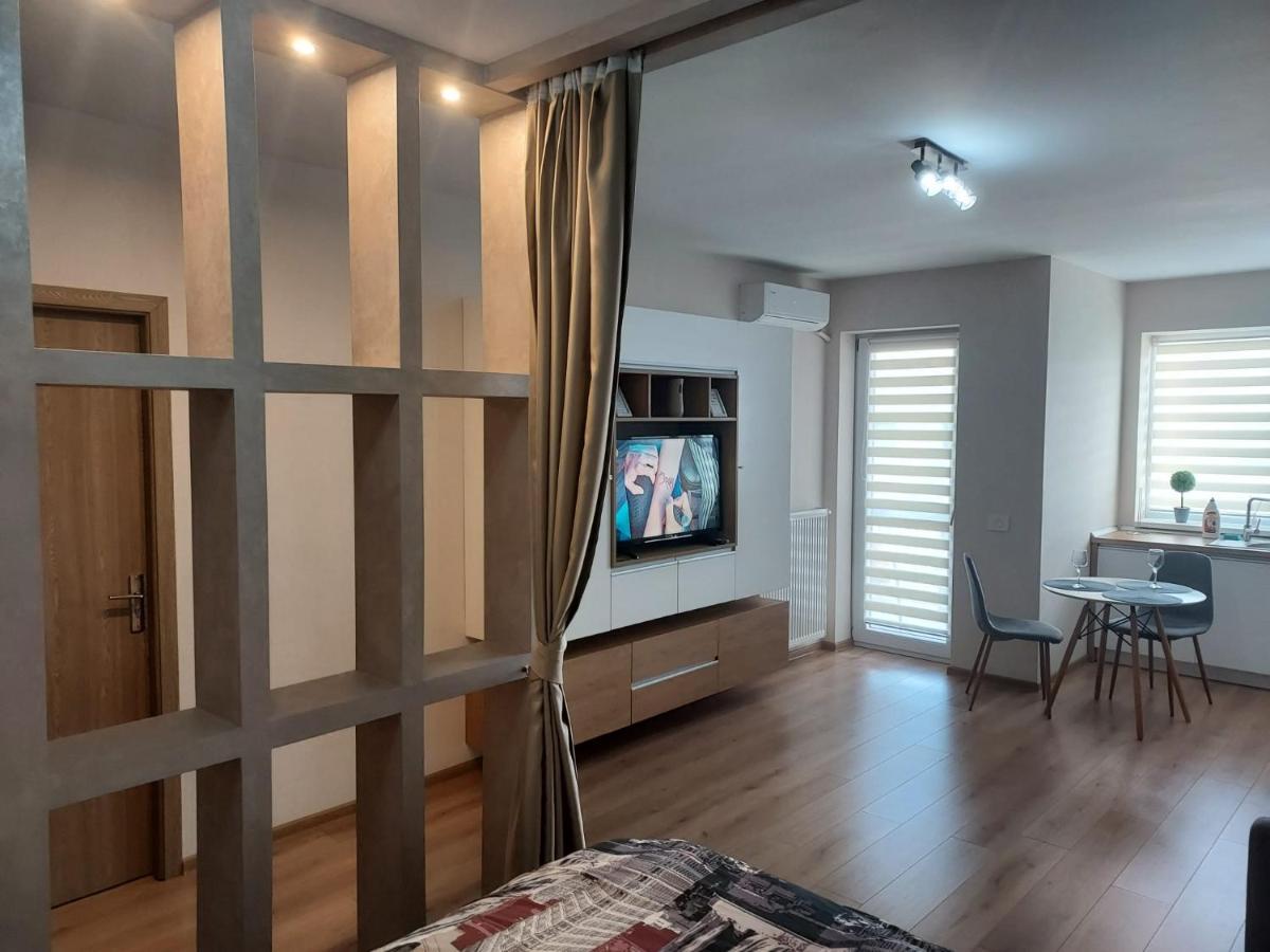 Glamour Studio Oradea Exterior photo